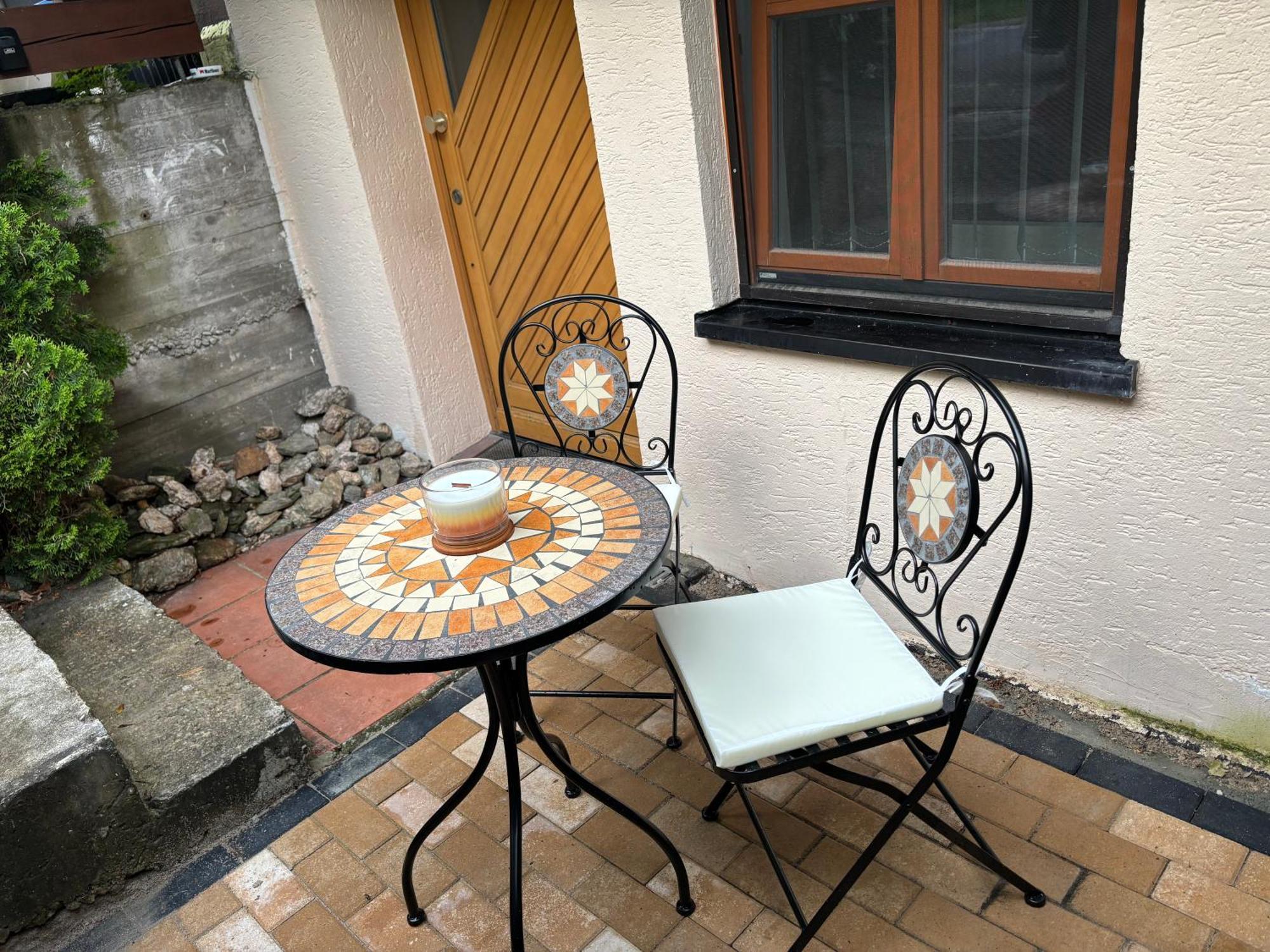 Apartment In Und Flughafen Naehe
